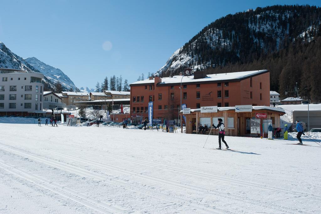 Pontresina Youth Hostel Екстер'єр фото