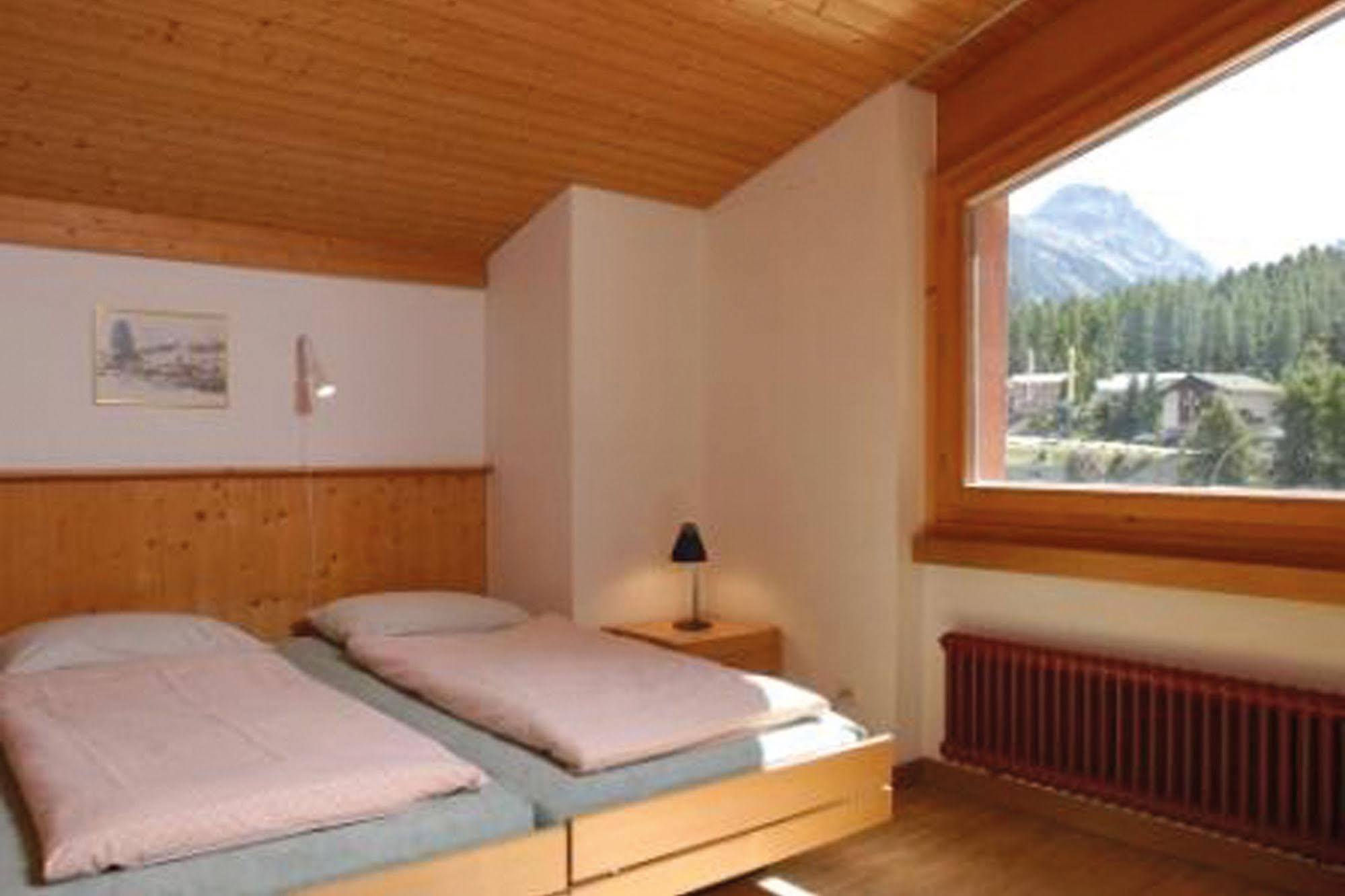 Pontresina Youth Hostel Екстер'єр фото