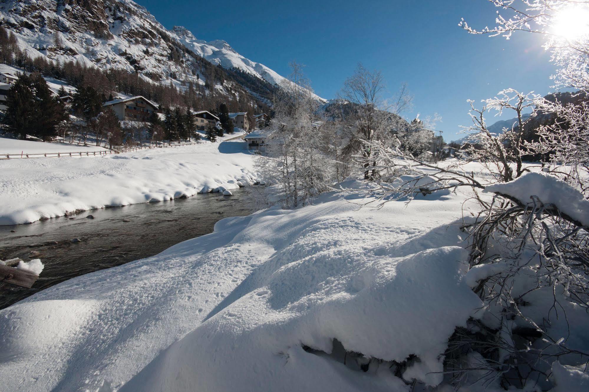 Pontresina Youth Hostel Екстер'єр фото